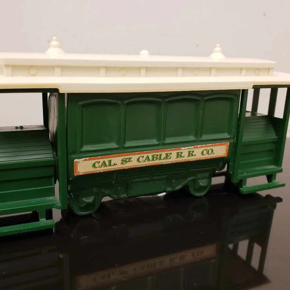 Vintage Avon San Francisco Green CABLE CAR Wild Country Scent Full Glass
